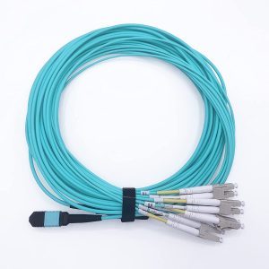 Câble Fibre Optique MPO Femelle vers 4 LC/UPC Duplex 8 Fibres OM3 Multimode 50/125um Câble Breakout (Ref:6782)